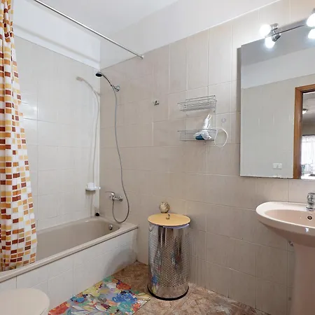 Colina Vista Apartment *